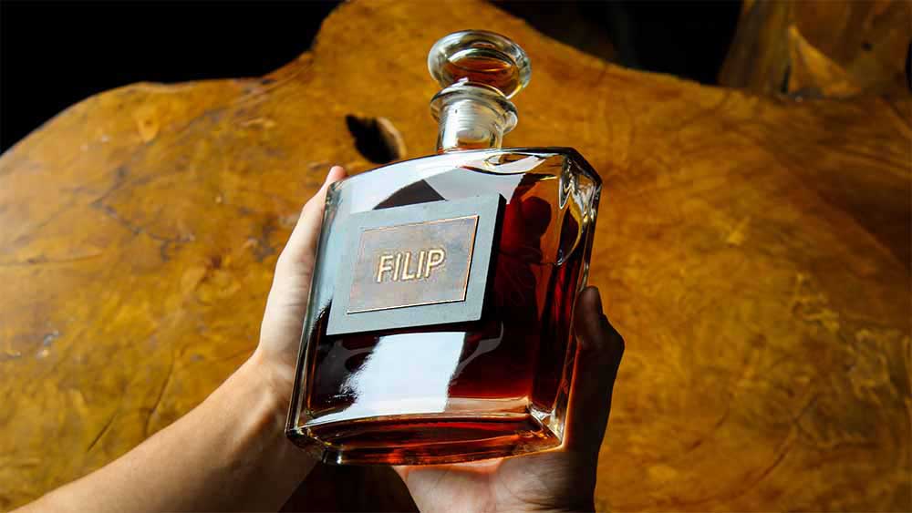 Uteha Naša Bottle Personalization as a Gift